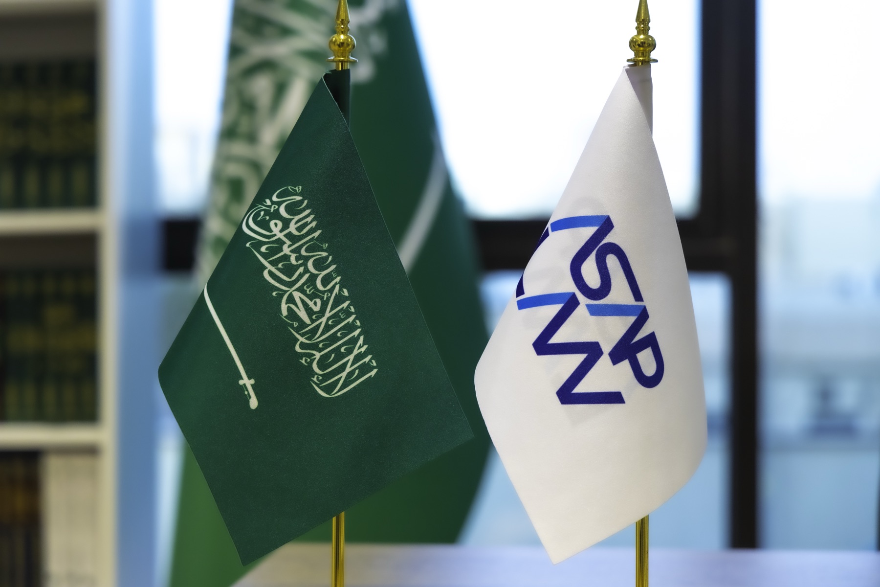 الخدمات القانونية
